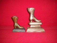 VERY DIFFERANT VERY LARGE LADIES BOOT MATCH HOLDER CAST IRON DOOR STOP