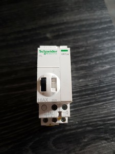 Télérupteur 16A Schneider | eBay