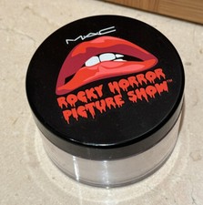 MAC Rocky Horror Picture Show Translucent Invisible Powder Limited Edition Open