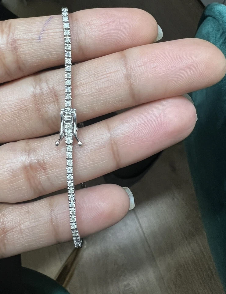 Oferta Black Friday - Pulsera de tenis redonda de diamantes de 1,40 quilates, oro blanco Foto 2 de 4