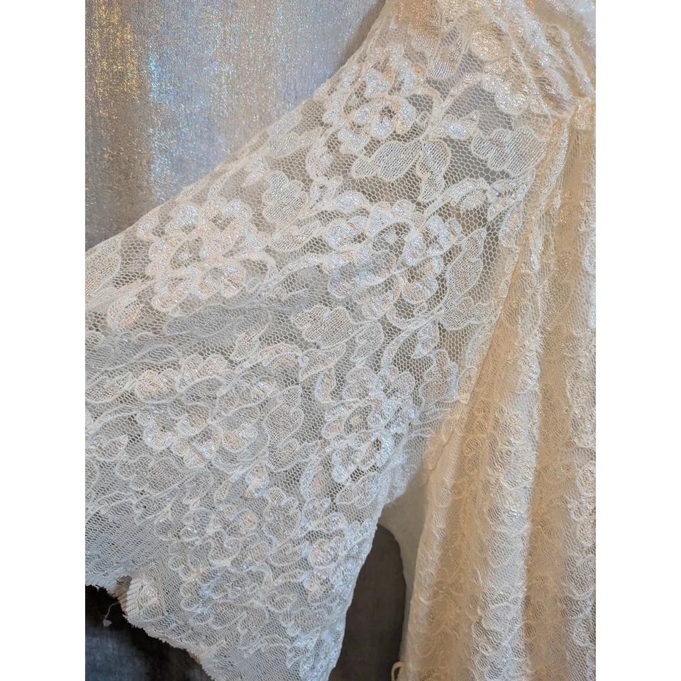 Vestido de novia Kiyonna marfil 2X/3X de encaje cuello cintura imperio manga aleteada boda Foto 4 de 4