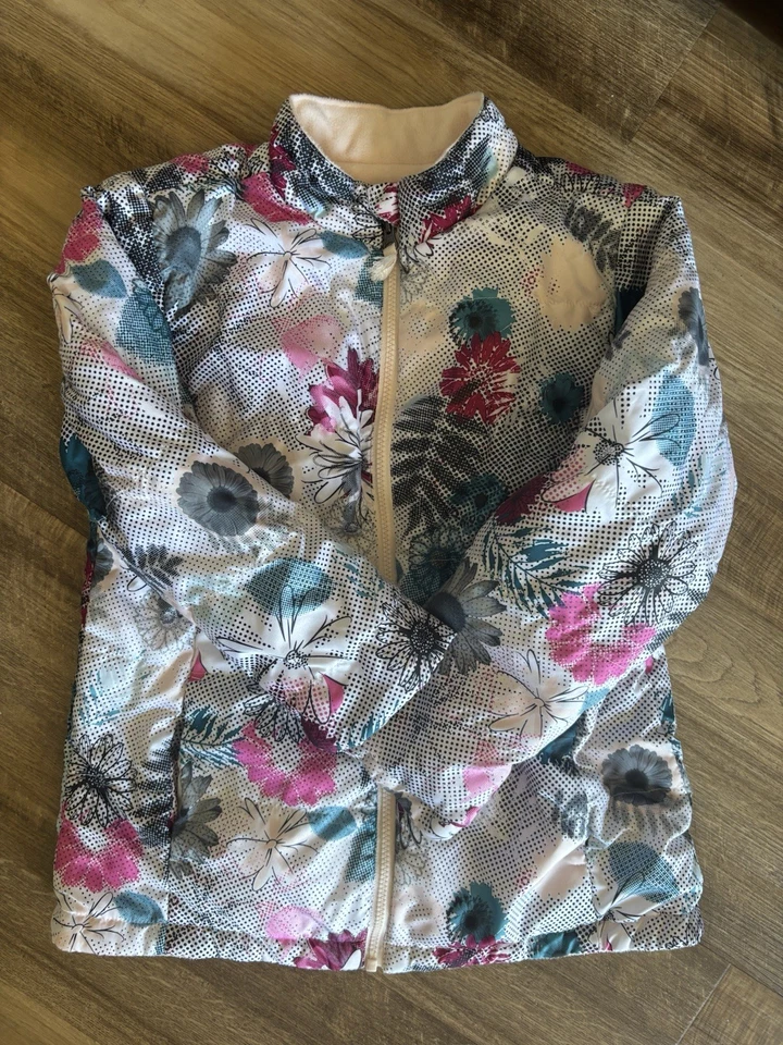 EUC Lot 7 Jacket, Hoodies, Shirts, Shorts, Leggings Girls 10-12 - Image 2 of 4