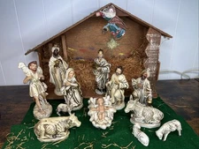 VTG Nativity Japan MUSIC BOX  13" Scale Paper Mache Composition Set 12 Figures
