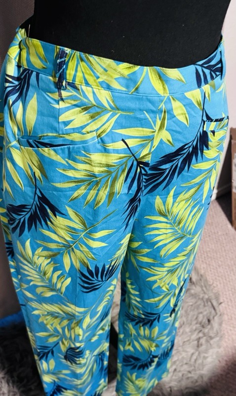 Willi Smith Wm's Vibrant Blues & Green Tropical Style Pants Sz 12 Pockets...