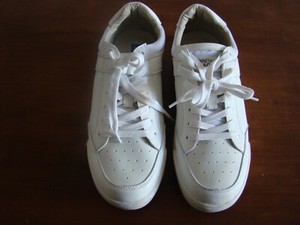kenneth cole reaction white shoes