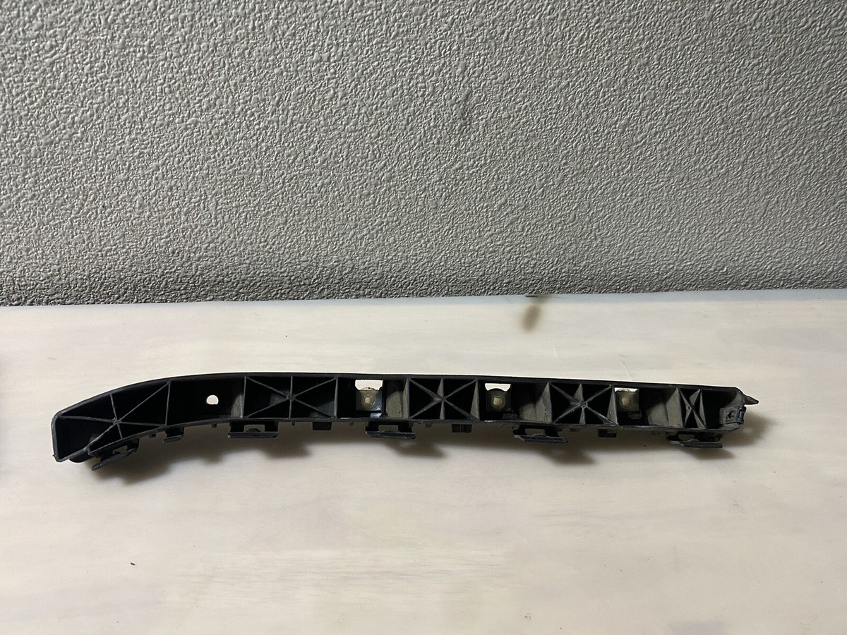 2011 - 2015 2016 Hyundai Elantra Rear Left Driver Bumper Bracket