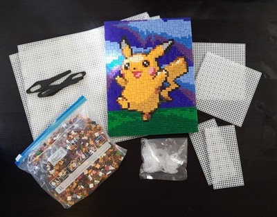 ministeck Zubehör inkl. Steinkonvolut und gestecktes Pikachu 