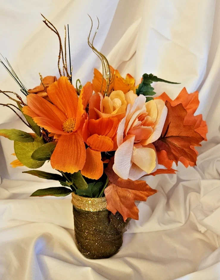  artificial flower arrangement A2 - Image 3 of 4