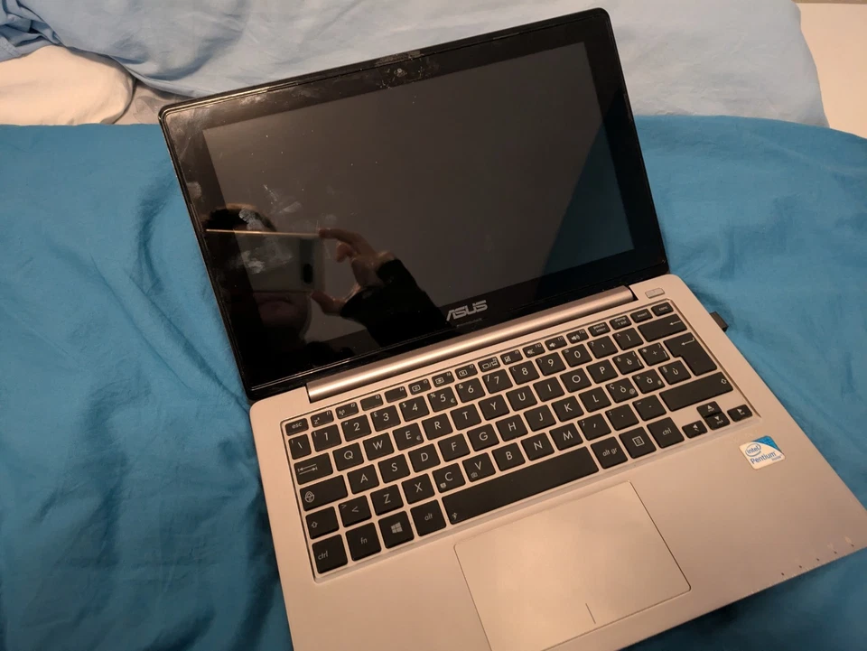 PC Notebook Asus S200E 11.6" - Immagine 2 di 4