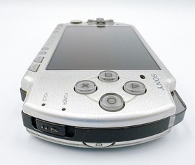 Sony PSP-2000 Crisis Core Final Fantasy FF Ⅶ 7 Limited Console in Box -Excellent