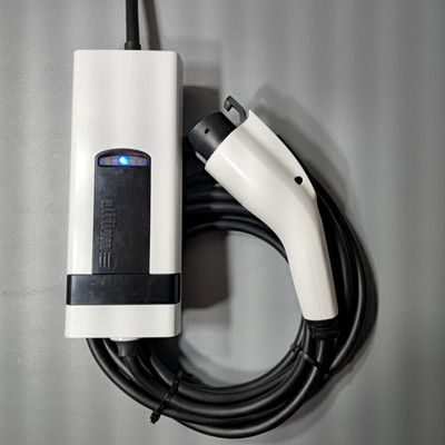 GM EV Charger Cadillac Lyriq Celestiq Escalade GMC Sierra Chevy Equinox Blazer