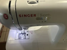 Singer Superb 2010 Computerized Programmable Sewing Machine (not Working)