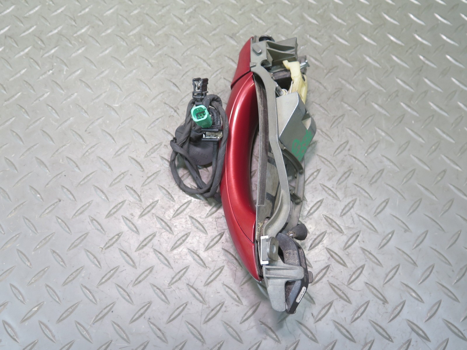 2006-2012 BENTLEY FLYING SPUR REAR RIGHT PASS SIDE EXTERIOR DOOR HANDLE RED