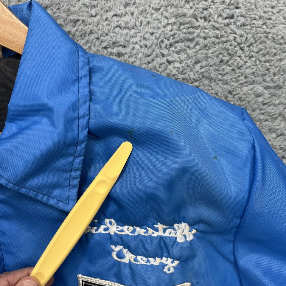 Jaqueta masculina vintage GM Service Parts XL azul acolchoada com zíper listra de corrida Chevy anos 90 - Imagem 3 de 4