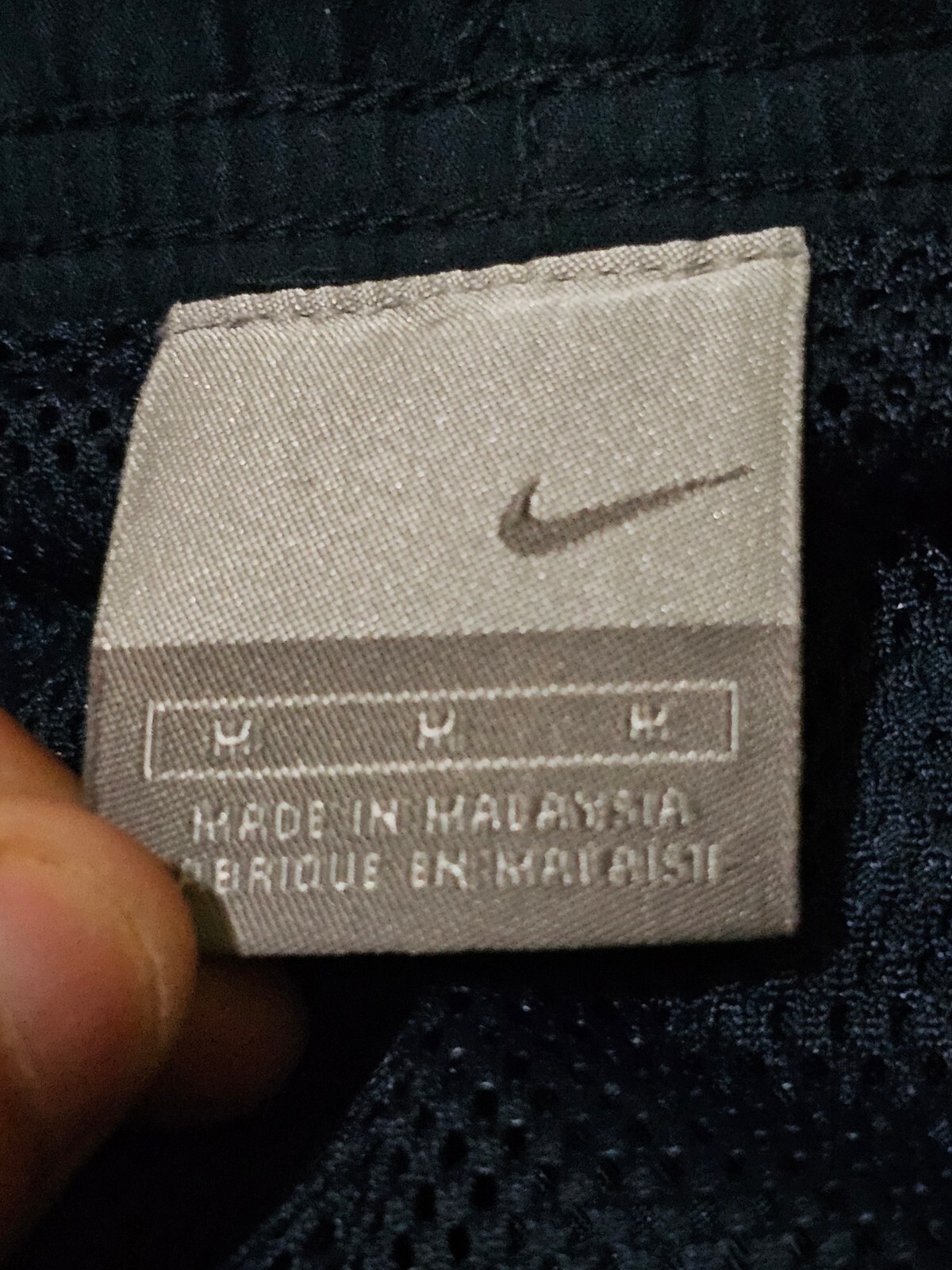 Vintage Nike Shorts Baggy Black Cargo Pockets Silver Tag 90s Size Medium thumbnail 3