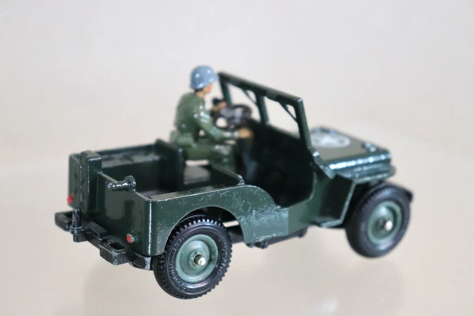 BRITAINS 1/32 SCALE WWII US ARMY 4 WHEEL DRIVE JEEP oc - Image 3 of 4