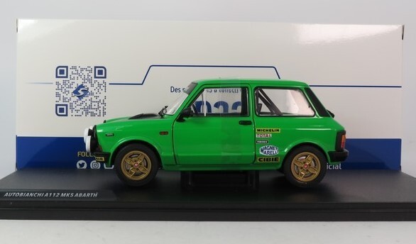 AUTOBIANCHI A112 ABARTH VII-SERIES 1984 gris argenté 1:18 de MAXIMA