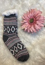 Ladies Slipper Sweater Socks Shoe Sz 4-11 Gray And White Soft Sherpa Non-Slip