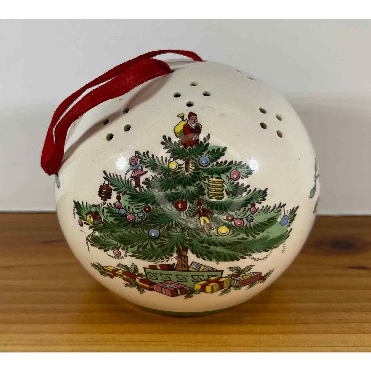 Spode Potpourri Container Spode Potpourri Container