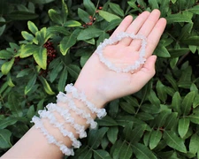 Clear Quartz Chip Bracelet, Gemstone Chip Jewelry Crystal (Stretchy - US Seller)