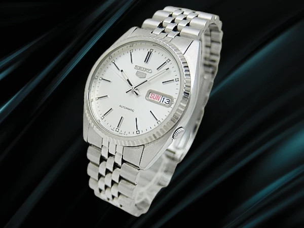 Seiko 5 SKXJ89K 7S26-3110 Silver Dial Fluted Bezel Automatic 36mm