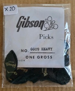 20  médiators Gibson HEAVY neuf. 