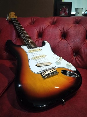 Fender Japan ST62 SS 