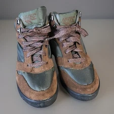 Vintage Hi-Tec Lady Shasta II Hiking Boots Size 7 Brown/Green Suede NICE