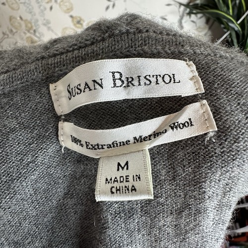 Susan Bristol Women's Sweater Sz M 100% Extrafine Merino Wool Cowl Neck Gray - Picture 8 of 8