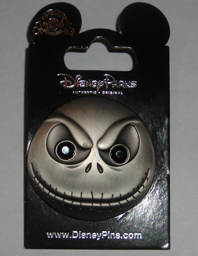 DISNEY NIGHTMARE BEFORE CHRISTMAS JACK SKELLINGTON 1.5" RAISED IMAGE PIN