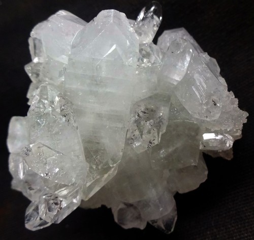 Pointed Apophyllite crystals formation Of Indian mineral specimen - Picture 3 of 6