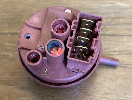 Indesit WIE127 Waschmaschine Druckschalter 160019326.00