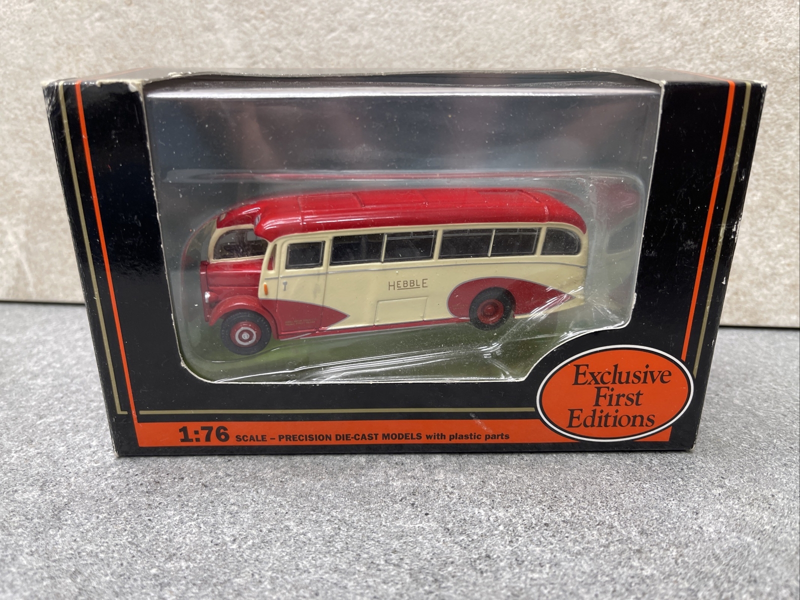EFE 1/76 20902 LEYLAND PS1 TIGER WINDOVER HEBBLE