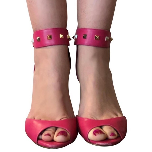 valentino heels pink