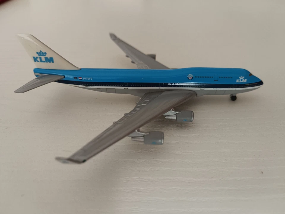 Modellino aereo Boeing 747-400 KLM - Herpa 1:500 - Immagine 3 di 4