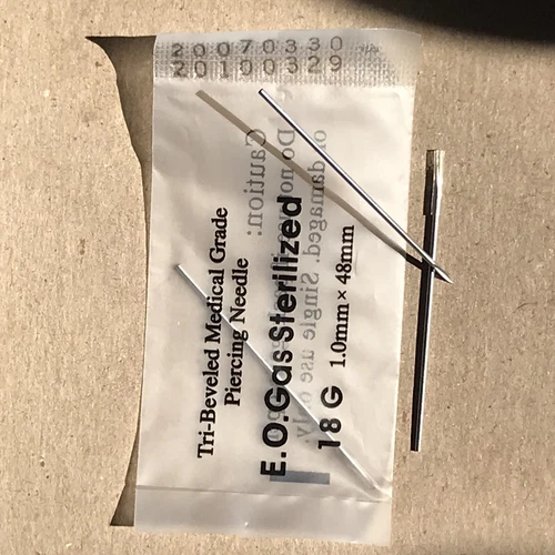 18g Gas Sterilized Tri-Beveled Medical Grade Piercing Needle 1mm x 48mm - product listing photo