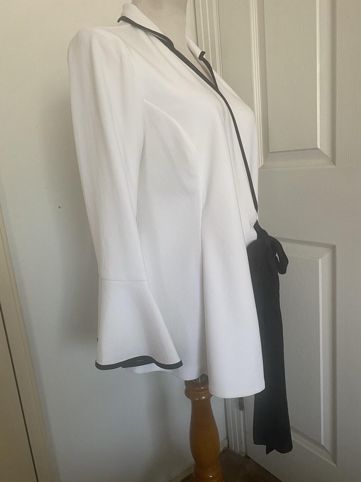 Picture 5 of 12