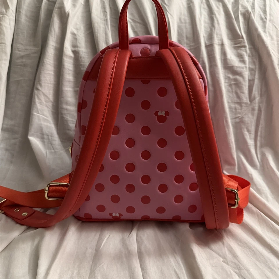 Mini Mochila Loungefly Minnie Mouse Bolinhas Laço Removível Fanny Pack Nova Com Etiqueta - Imagem 3 de 4