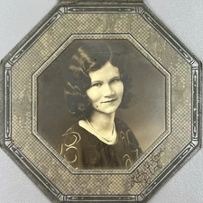 Antique Photo 1920s Beautiful Woman Finger Waves Pearl Necklace Little Rock AR