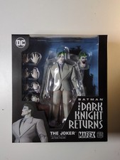 MAFEX No.124 The Joker Batman The Dark Knight Returns Medicom Figure New Sealed