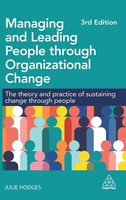 Julie Hodges | Managing And Leading People Through Organizational Change | Buch
