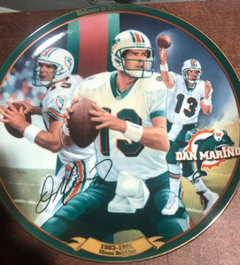 Dan Marino Welcome To The Ring of Honor Collectors Plate 2001