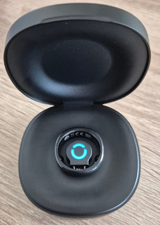 RingConn Gen 3 Smart Ring Gr. 10 Matt Schwarz Ladeetui und Originalverpackung