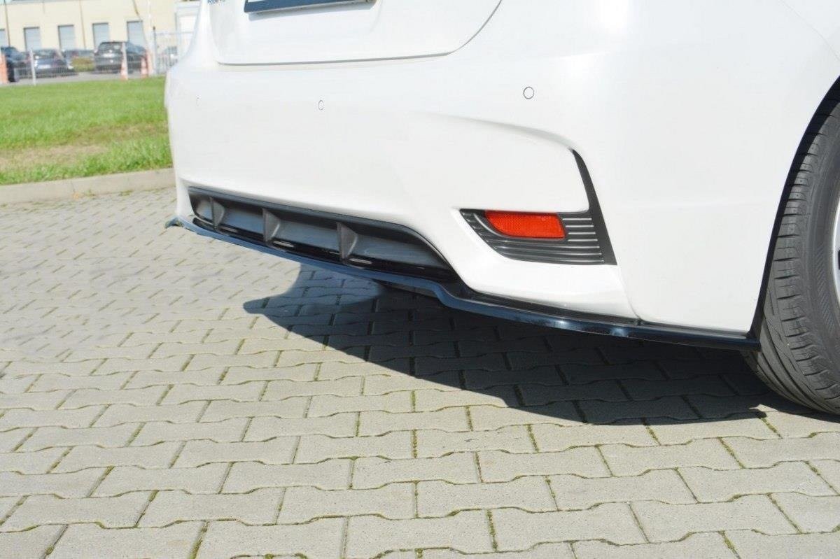 Splitter arrière Lexus CT Mk1 Facelift Maxton, finition premium noire brillante