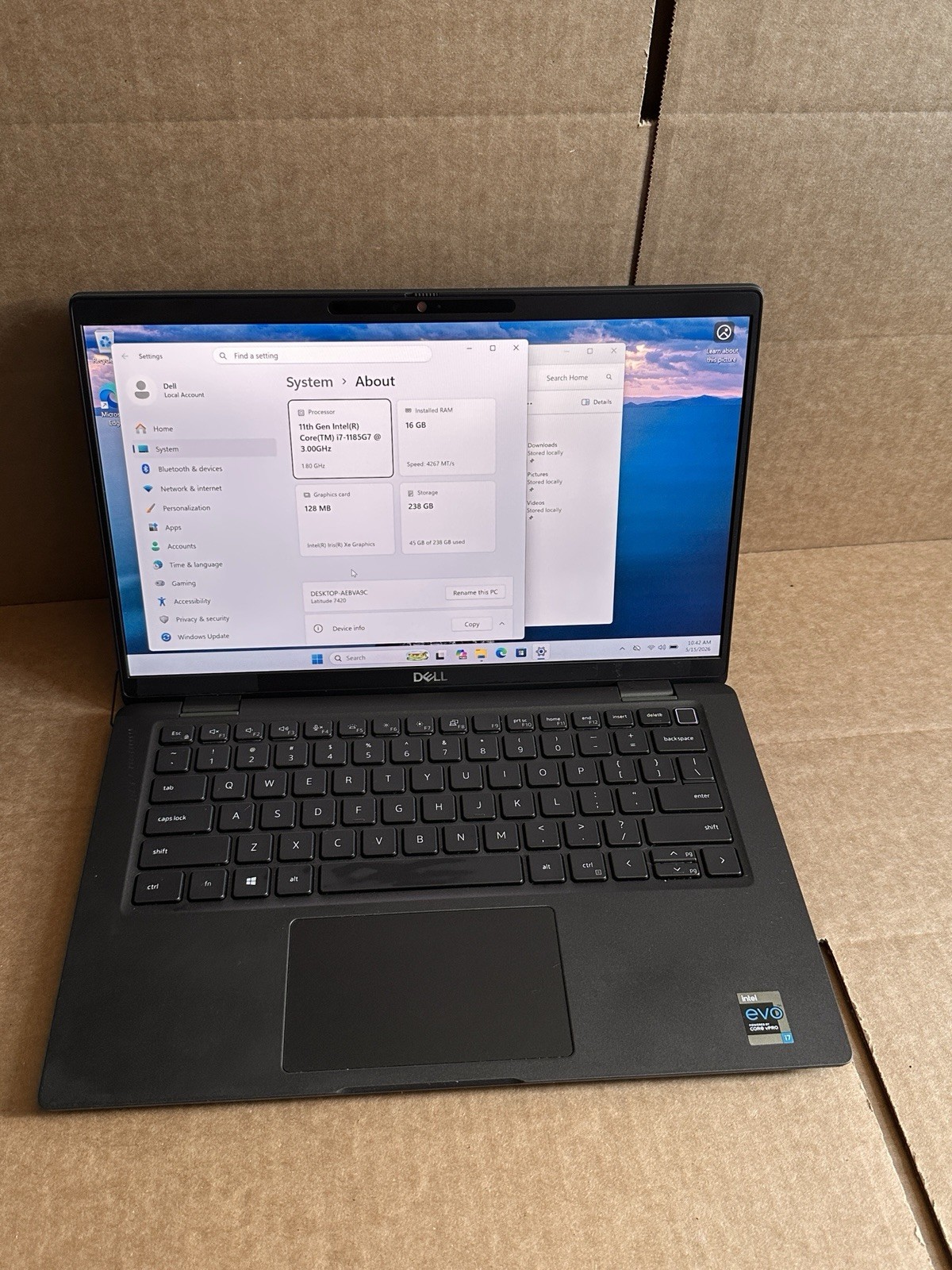 Dell Latitude 7420, 14-Inch Laptop, with Intel Core i7-1185G7, Windows 11 Pro