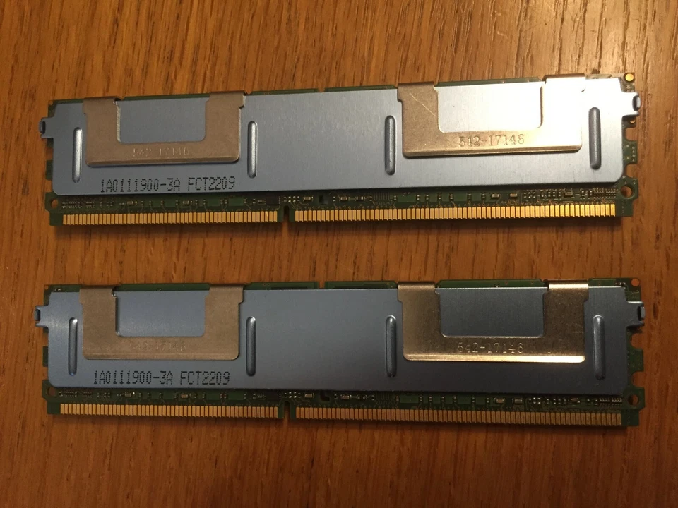 Micron MT72HTS1G72FZ-667H1D6 / 8GB 4RX4 PC2-5300F-555-12-ZZ Memoria / Kit di 2 - Immagine 4 di 4