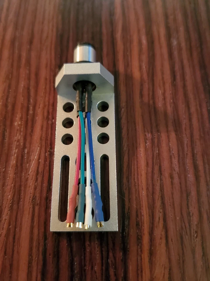 CNC Aluminum turntable Headshell , gold plated wires 30 piece Aluminum Screw set - Image 2 of 4