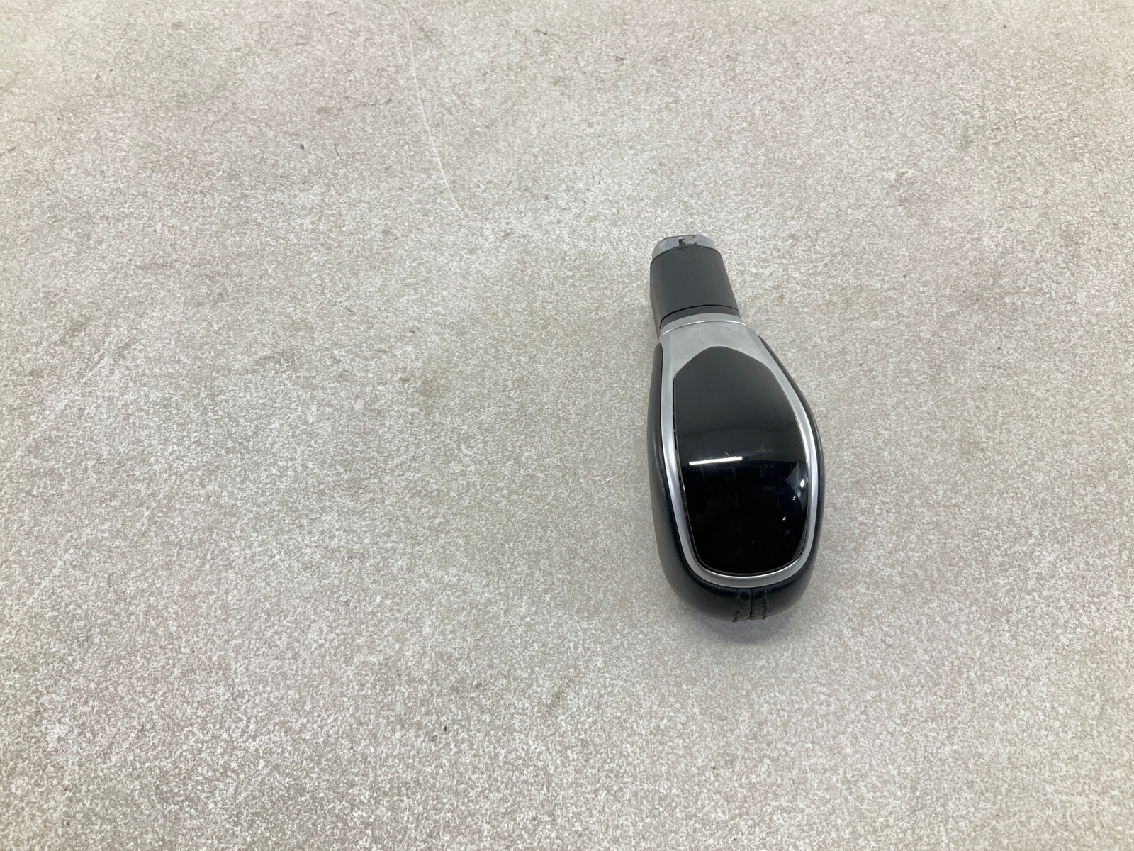 17-20 MASERATI Levante Console AT Floor Gear Shifter Knob CM