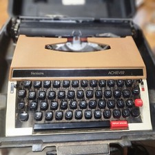 Sears Achiever Vintage Typewriter With Case. Excellent Condition! thumbnail
