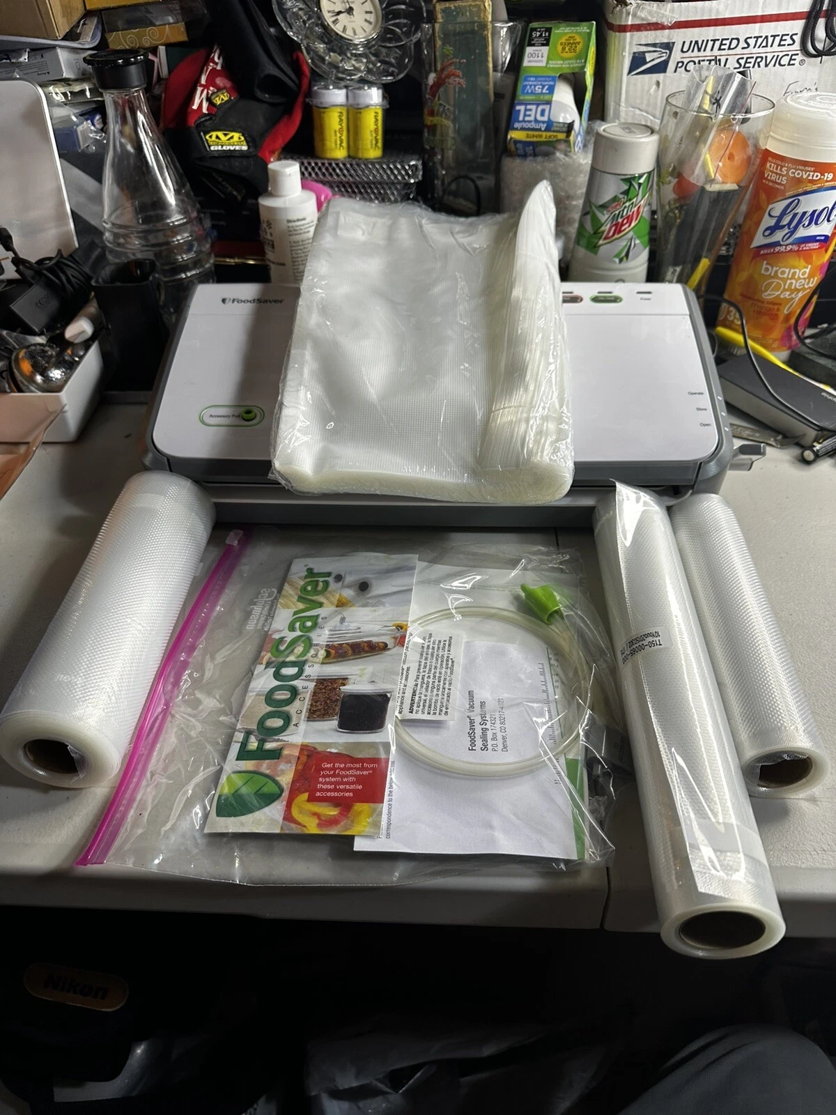 Food Saver FM2110 Dry/Moist Vacuum Sealer With 3 Rolls And Package Bags Tested